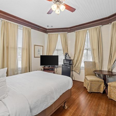 Coombs Inn & Suites Апалачикола Экстерьер фото