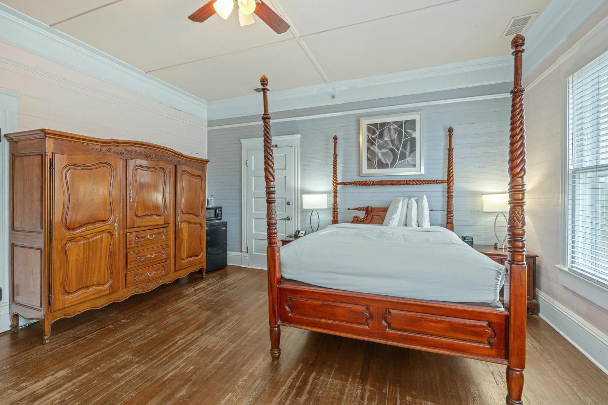 Coombs Inn & Suites Апалачикола Экстерьер фото